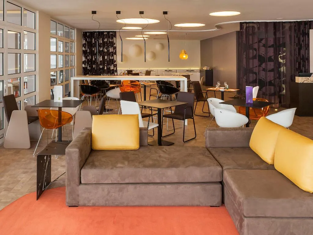 Lobby, Novotel Setubal, Lisbon