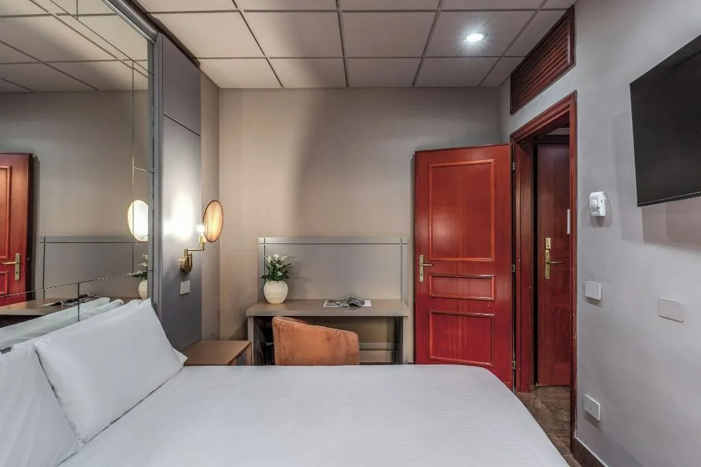 DOUBLE ECONOMY Room, Madison, Rome