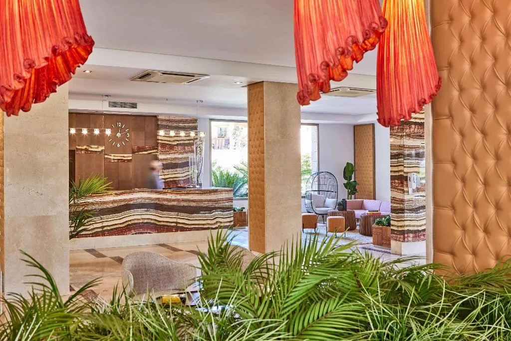 Lobby, Zafiro Tropic, Majorca