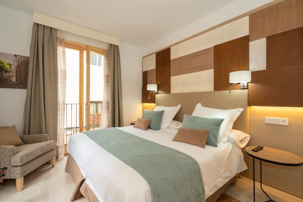 Double or Twin SUPERIOR Room, Soller Plaza, Majorca
