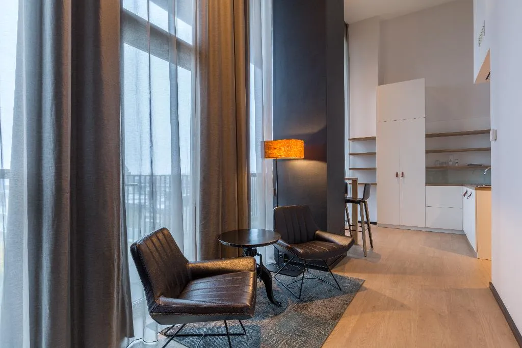 JUNIOR SUITE STANDARD Room, Leonardo Hotel Groningen Stadspark, Amsterdam
