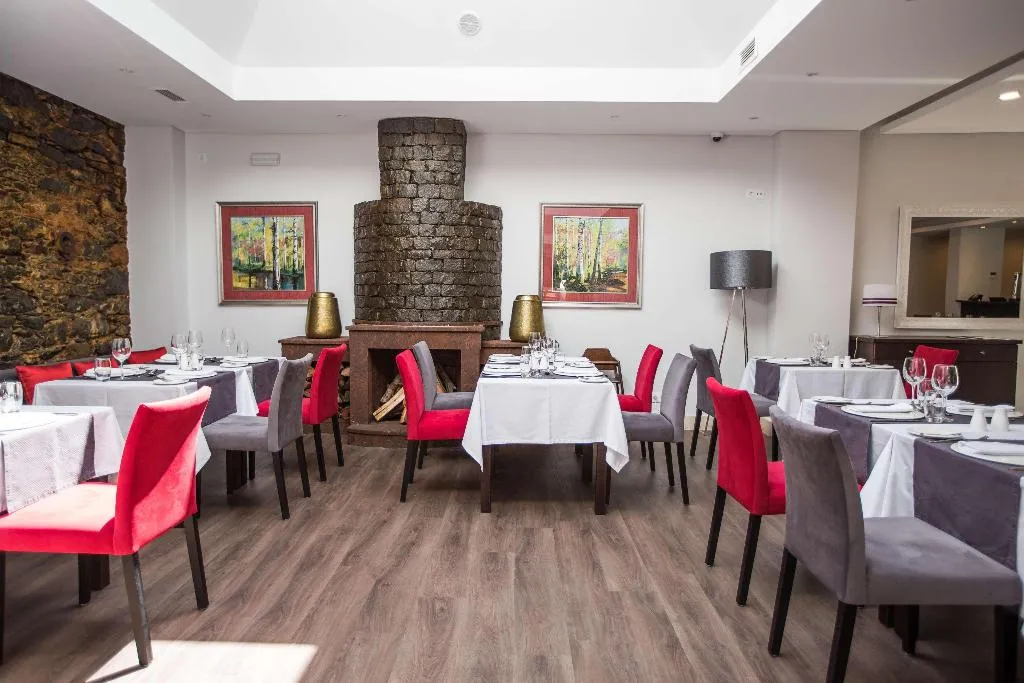 Restaurant, Santa Cruz Village Hotel, Madeira