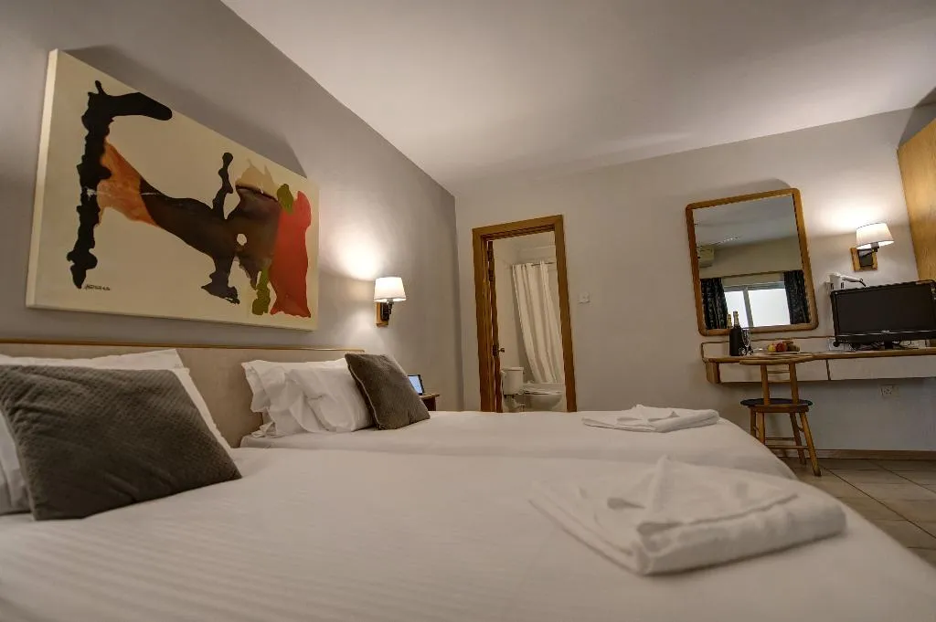 Double or Twin STANDARD Room, Sliema Chalet Hotel, Malta