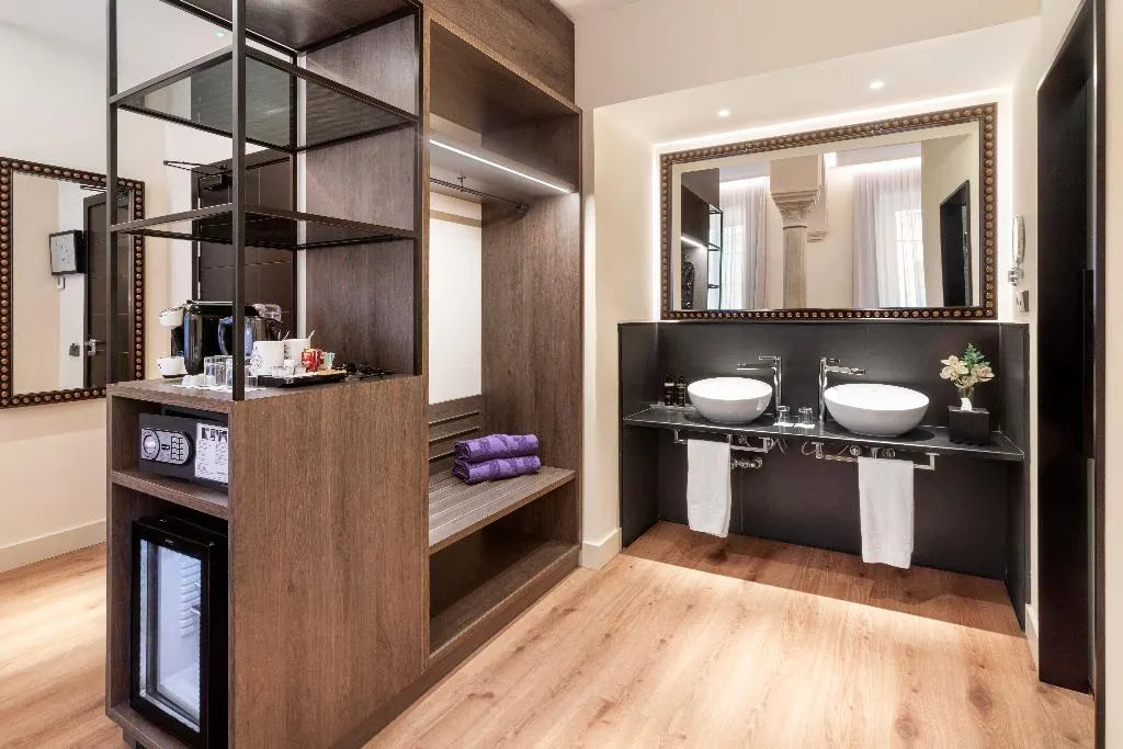 JUNIOR SUITE CAPACITY 1 Room, Eurostars Sevilla Boutique, Seville