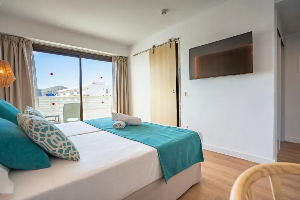 TWIN COMFORT Room, Bahia de Alcudia Hotel & Spa, Majorca