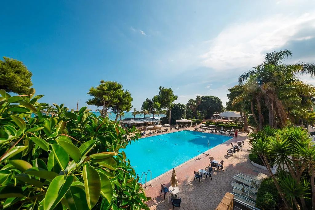 Pool, Nicolaus Club Fontane Bianche, Catania