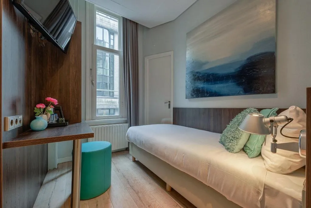 SINGLE STANDARD Room, Hotel Damsquare, Amsterdam