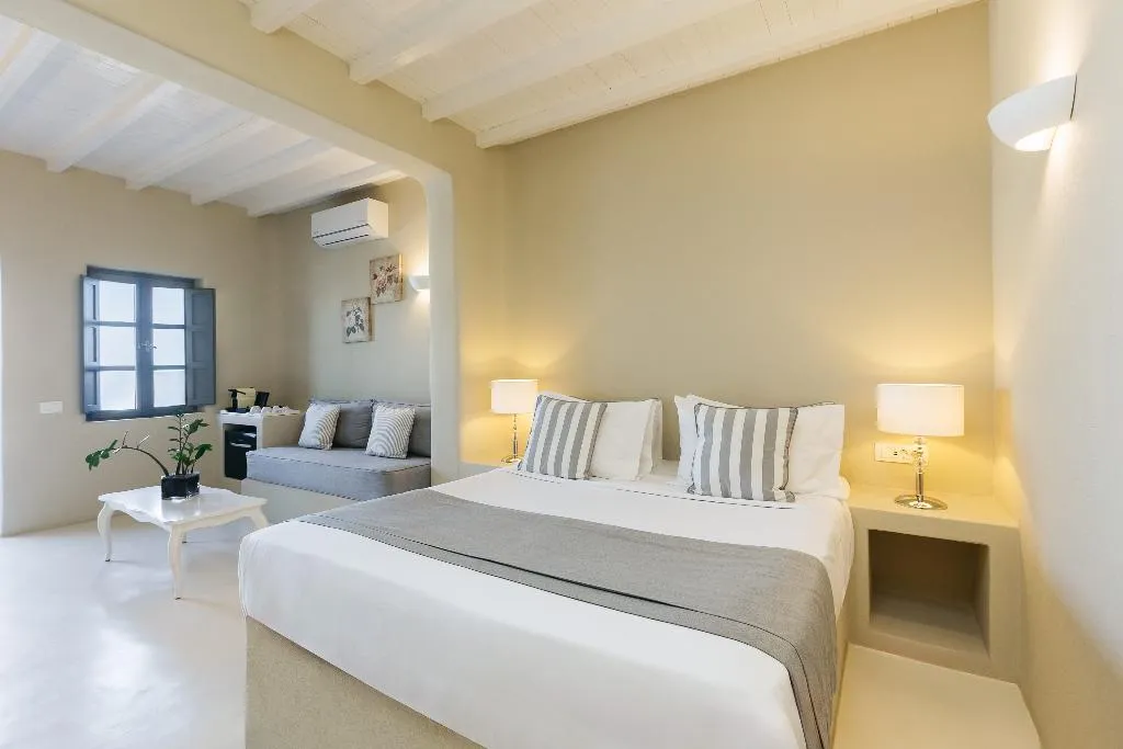 JUNIOR SUITE WITH VIEWS Room, Carpe Diem Exclusive Boutique Resort, Santorini