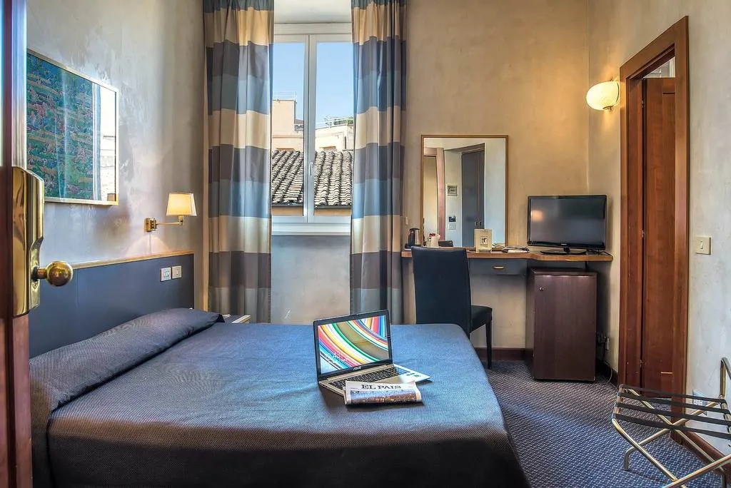 Double or Twin CLASSIC Room, Accademia, Rome