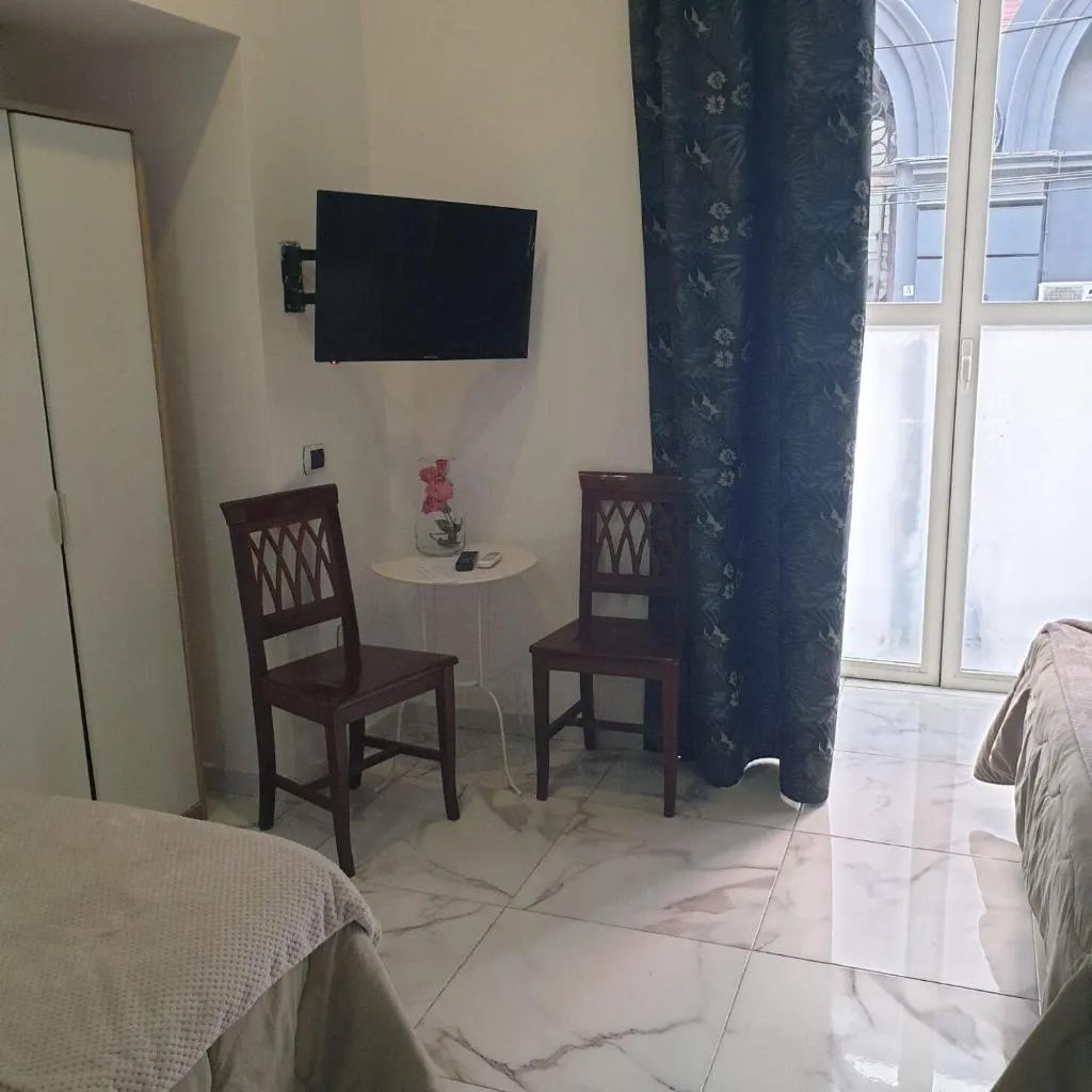 Room, La Locanda Dell Arte, Naples