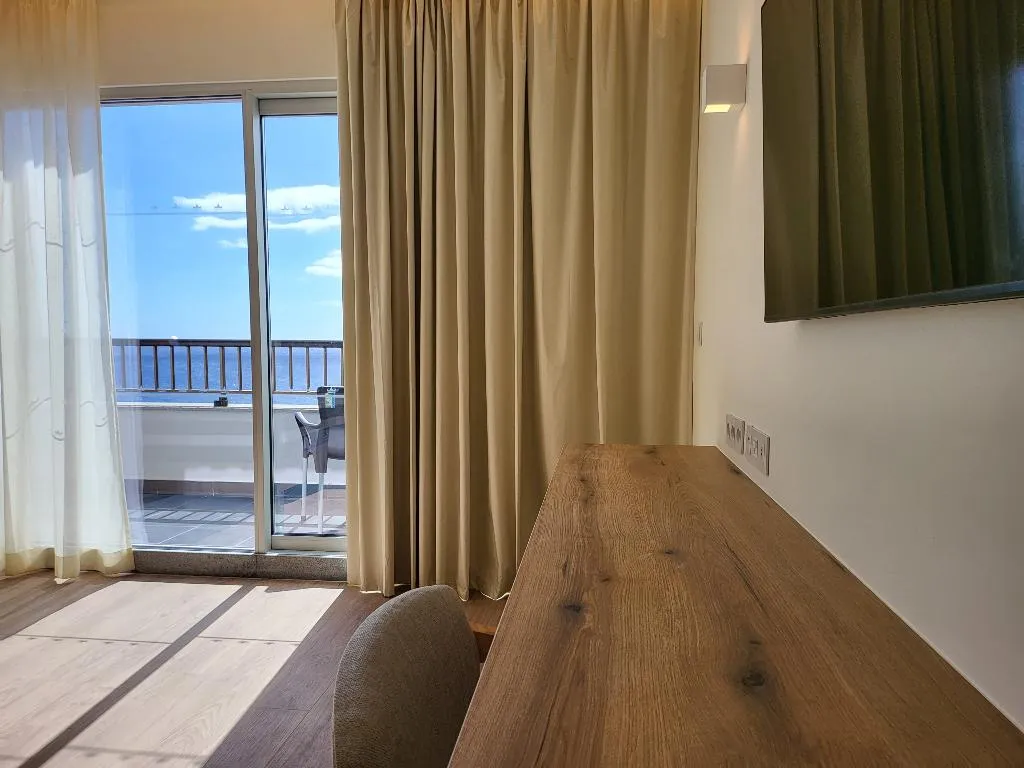 SINGLE SUPERIOR SEA VIEW Room, Royal Orchid, Madeira