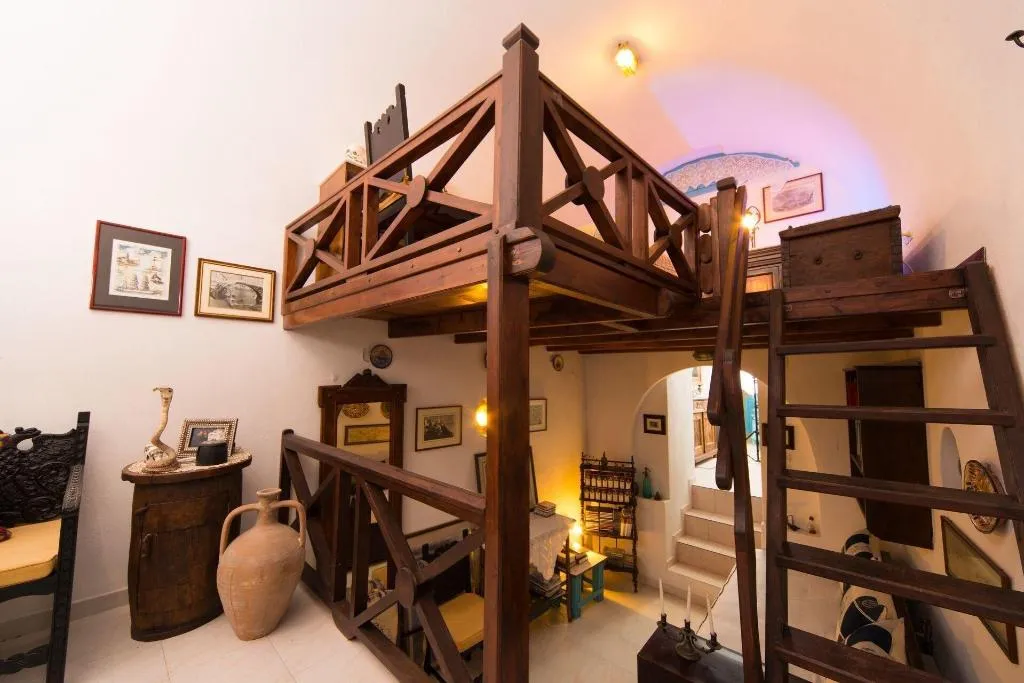 Room, Canava Santino, Santorini
