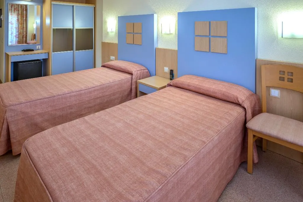Double or Twin STANDARD Room, Caprici Beach Hotel & Spa, Costa Brava