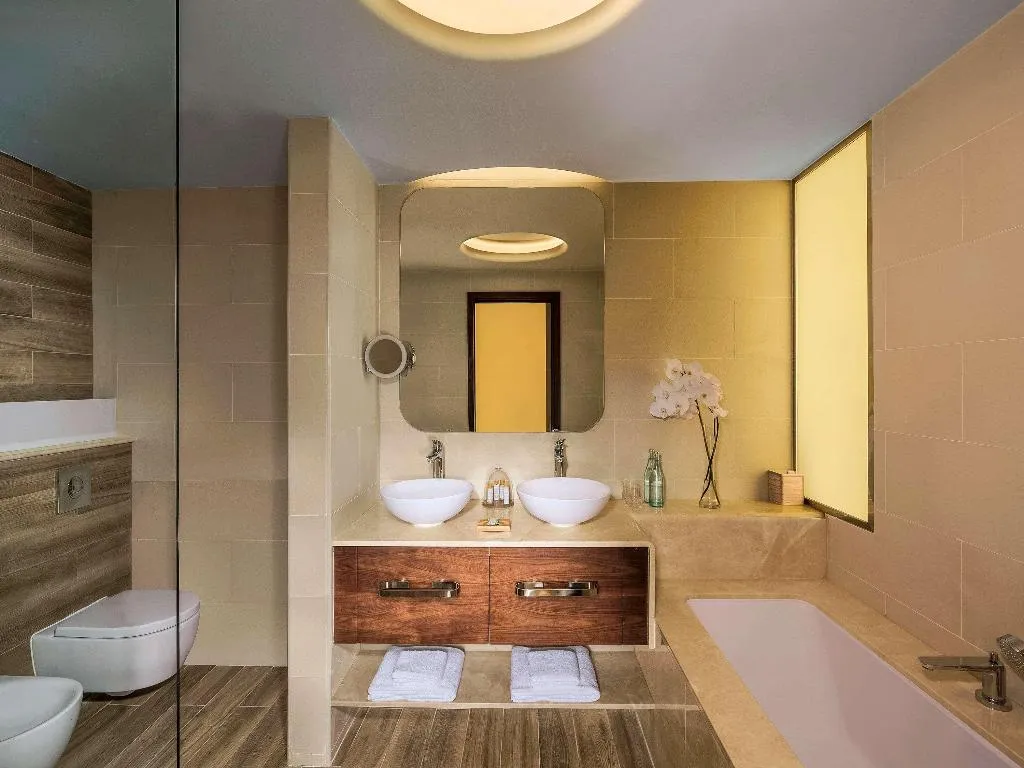 Room, The Retreat Palm Dubai MGallery by Sofitel, Dubai