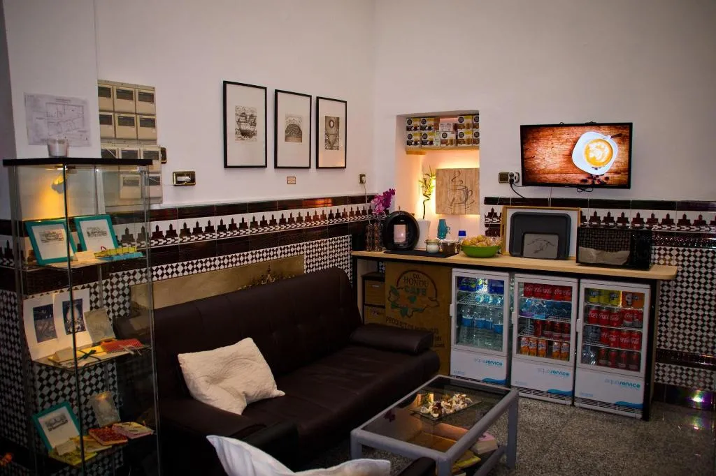 Lobby, Hostal La Muralla, Seville