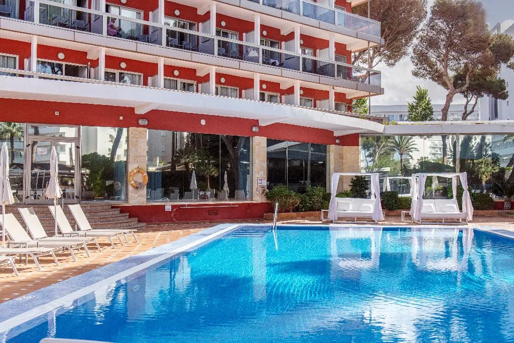 Pool, Obelisco, Majorca