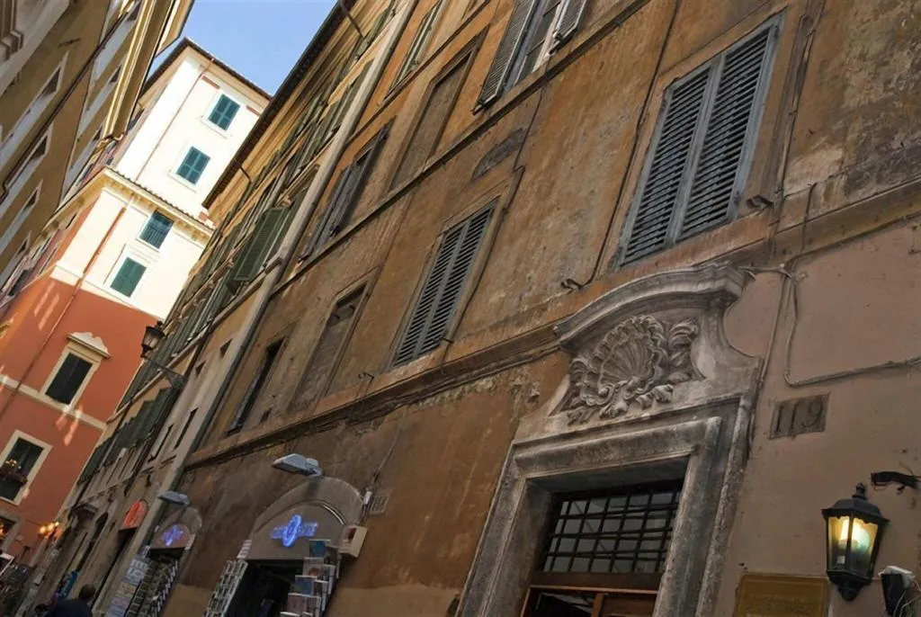 General view, Pantheon Relais, Rome