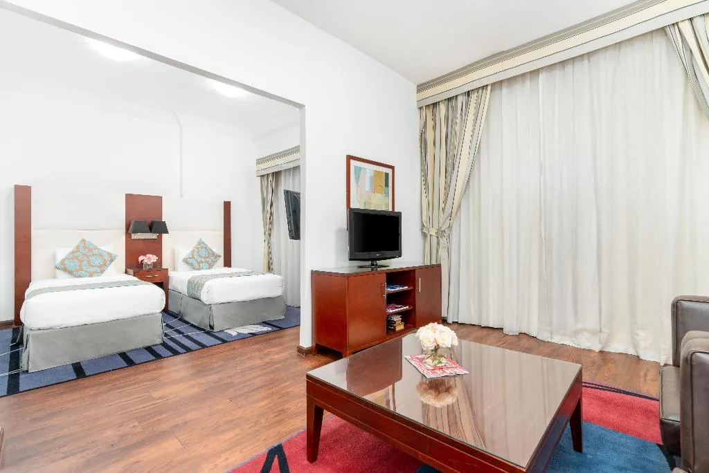 Double or Twin DELUXE Room, Golden Sands Hotel & Residences, Dubai