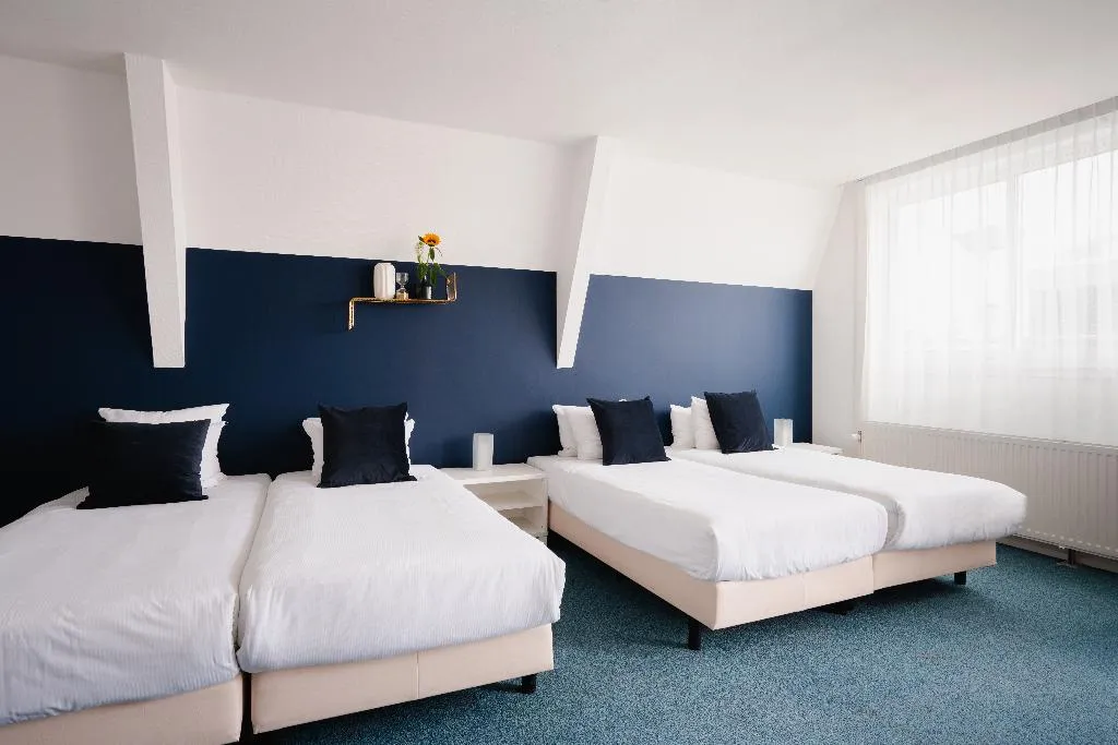 QUADRUPLE STANDARD Room, Hotel Beethoven Amsterdam, Amsterdam