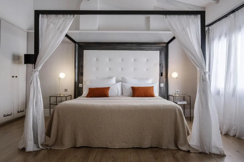 SUITE KING SIZE BED Room, Boutique Hotel Posada Terra Santa, Majorca
