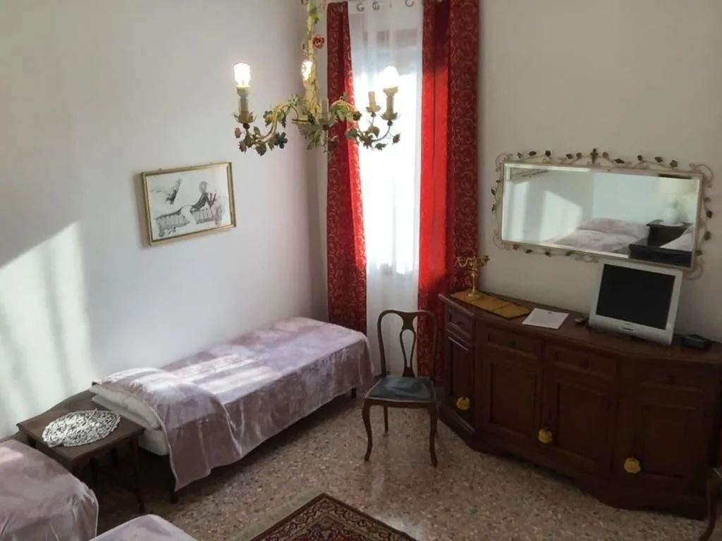 Room, Princess Guest House, Venice