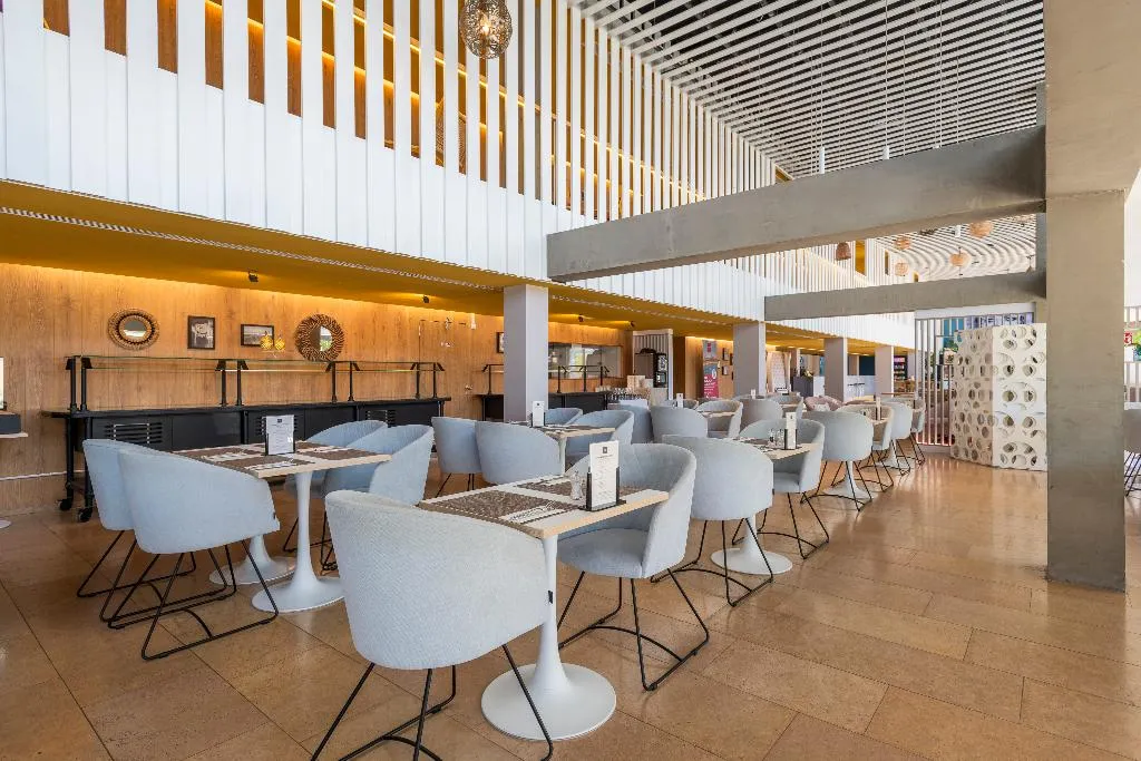 Lobby, Leonardo Boutique Hotel Port Portals - Adults only, Majorca
