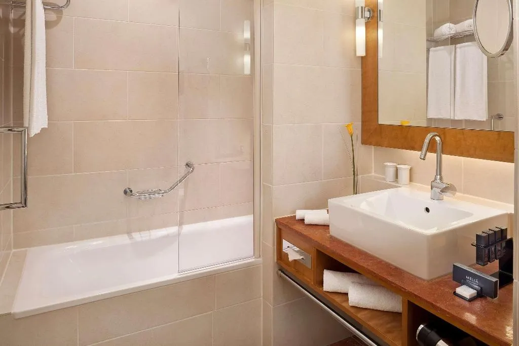 DOUBLE STANDARD Room, Melia Berlin, Berlin
