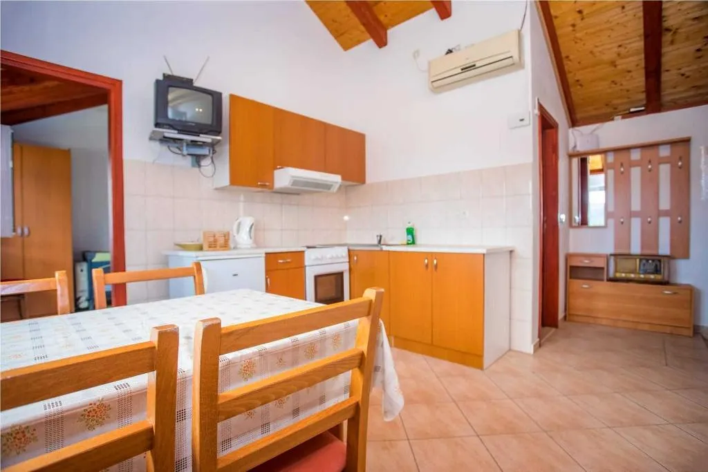 HOUSE TWO BEDROOMS ONE BATHROOM Room, Apartmani Seljacka Kuca, Split