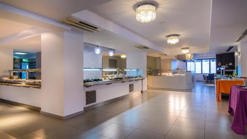Restaurant, Lagomandra Beach Hotel, Halkidiki