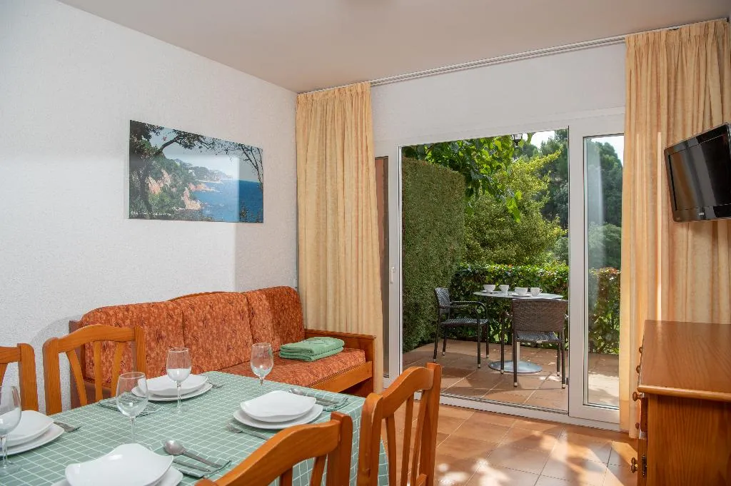 APARTMENT CAPACITY 4 Room, Albamar, Costa Brava