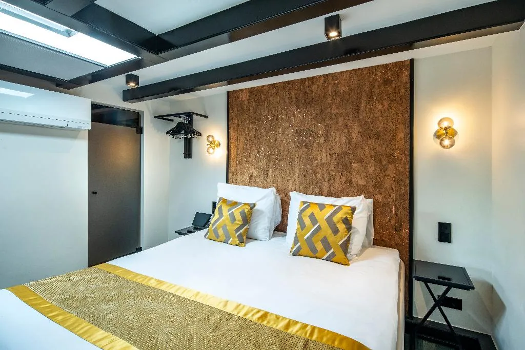 TRIPLE STANDARD Room, Sotel Amsterdam Central Station, Amsterdam