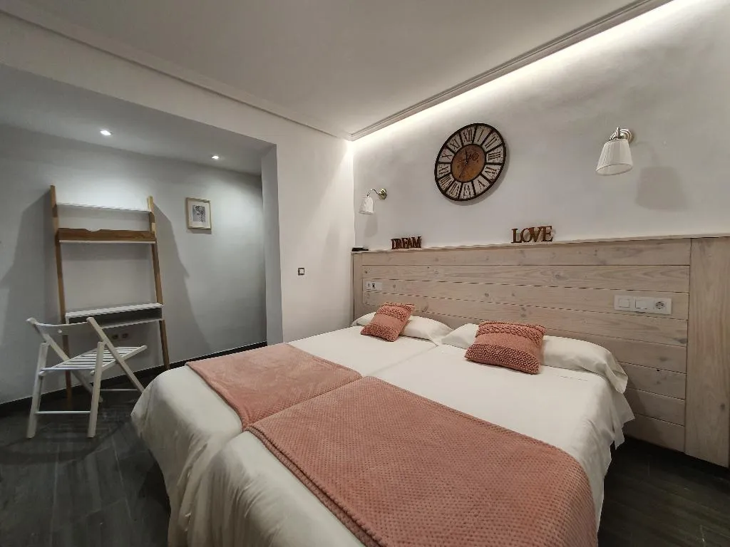 TWIN STANDARD Room, Hostal El Nogal, Costa Del Sol