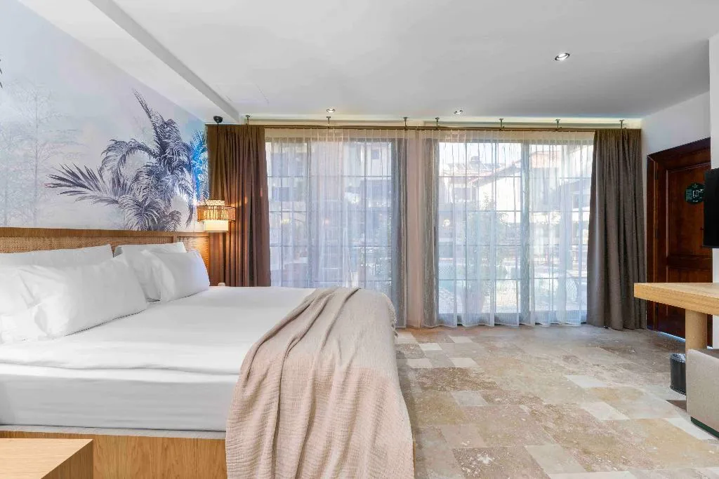 SUITE SUPERIOR POOL VIEW Room, Belmondo Suites Old Town Antalya, Antalya