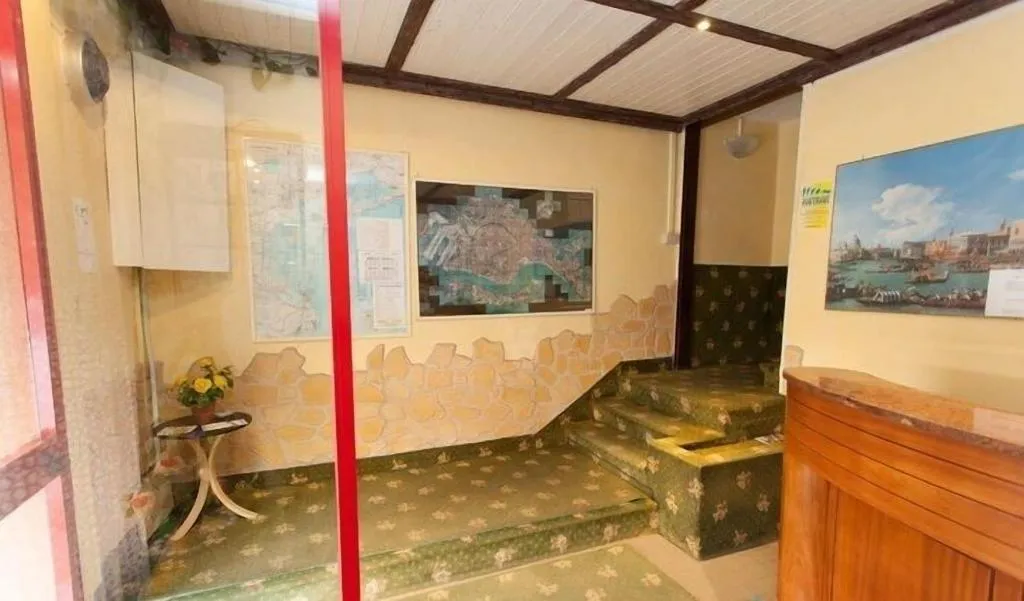 Lobby, Nuova Locanda Belvedere, Venice