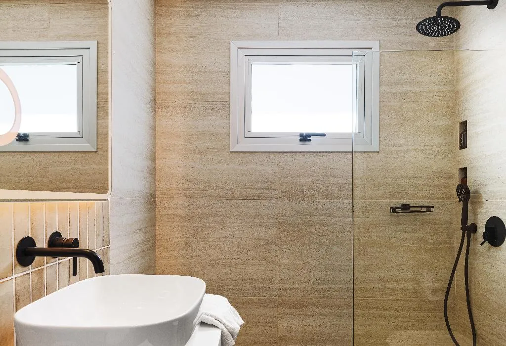 BUNGALOW STANDARD Room, Leonardo Plaza Cypria Maris Beach Hotel & Spa, Cyprus
