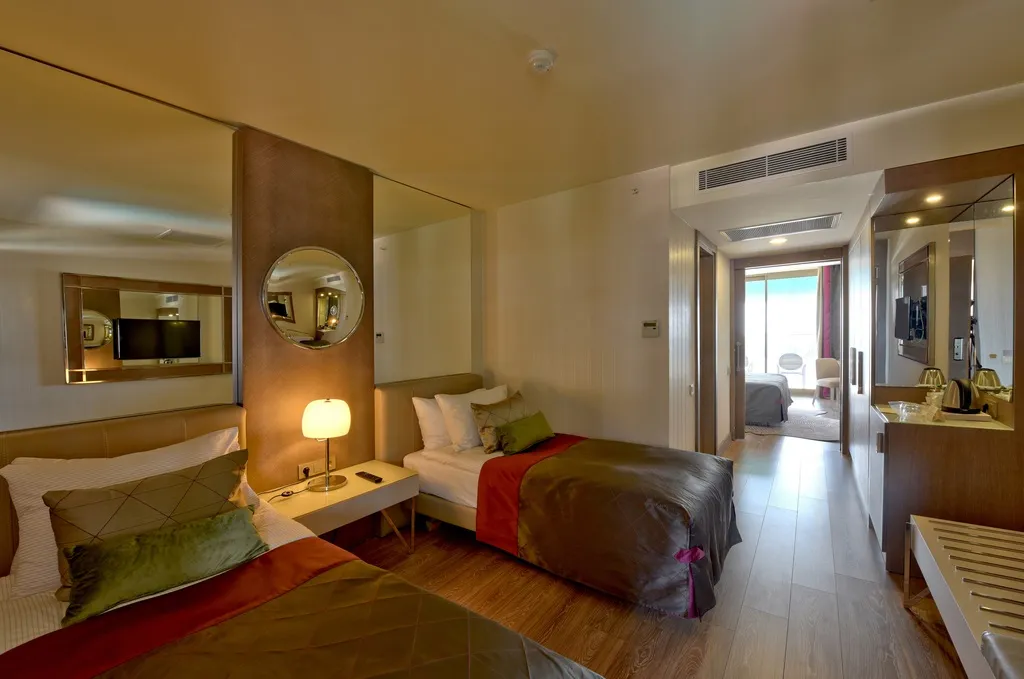 FAMILY ROOM POOL VIEW Room, Side Star Elegance, Antalya
