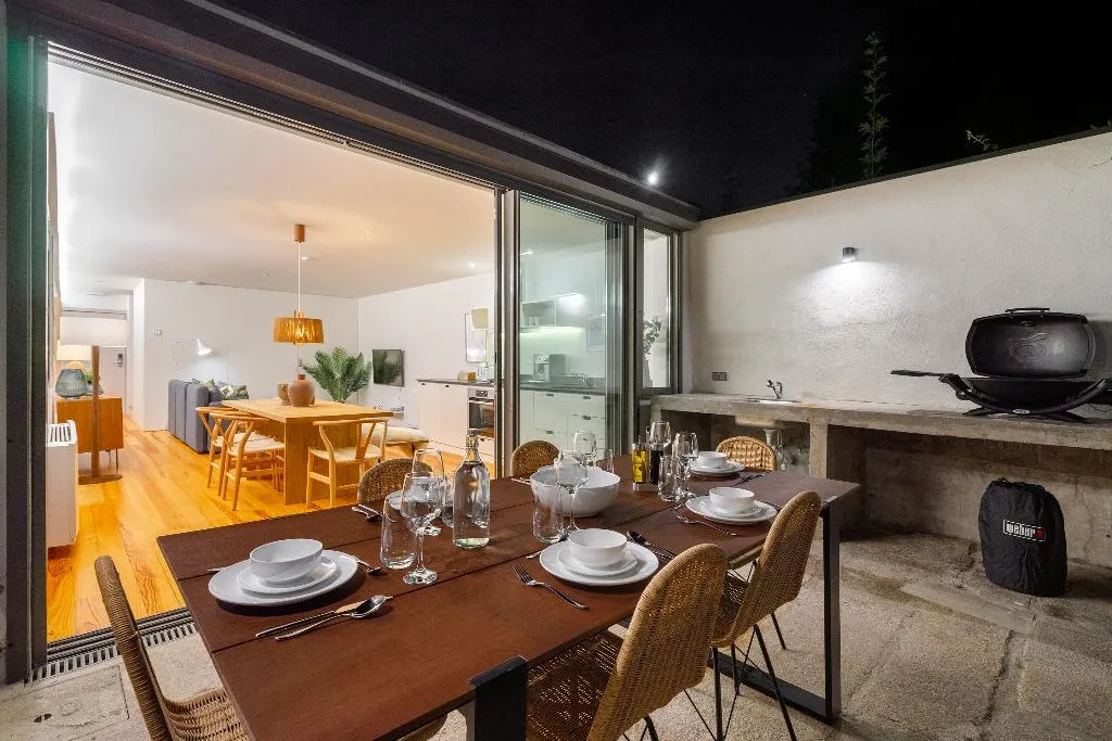 VILLA WITH PRIVATE POOL Room, Canto De Luz, Porto