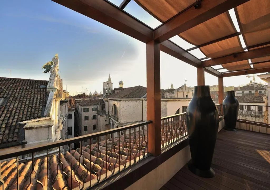 General view, Al Theatro Palace, Venice