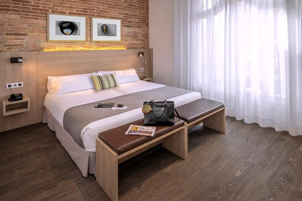 Double or Twin WITH BALCONY WITH VIEWS Room, Serhs Rivoli Rambla, Barcelona