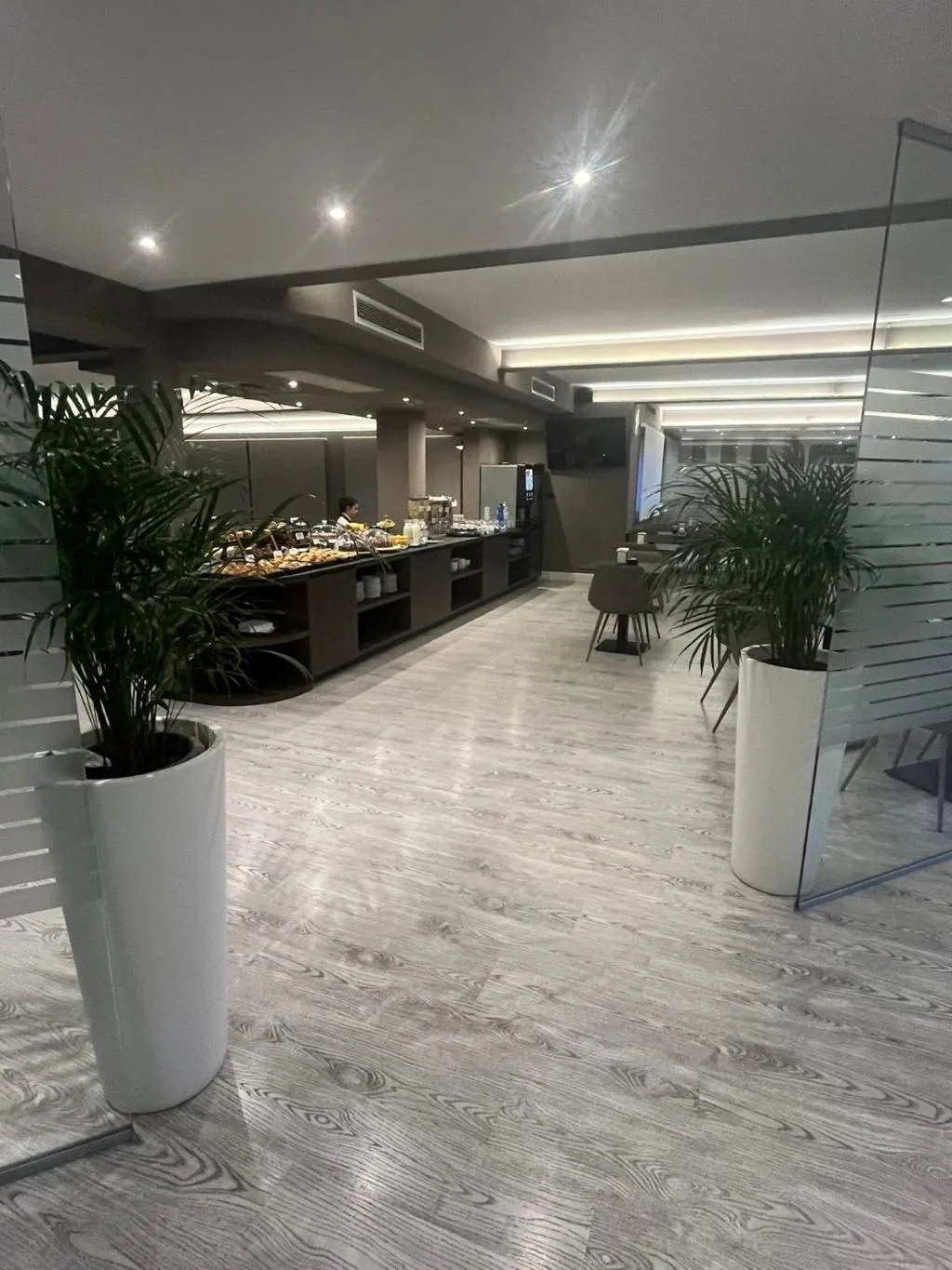 Restaurant, Plus Welcome Milano, Milan