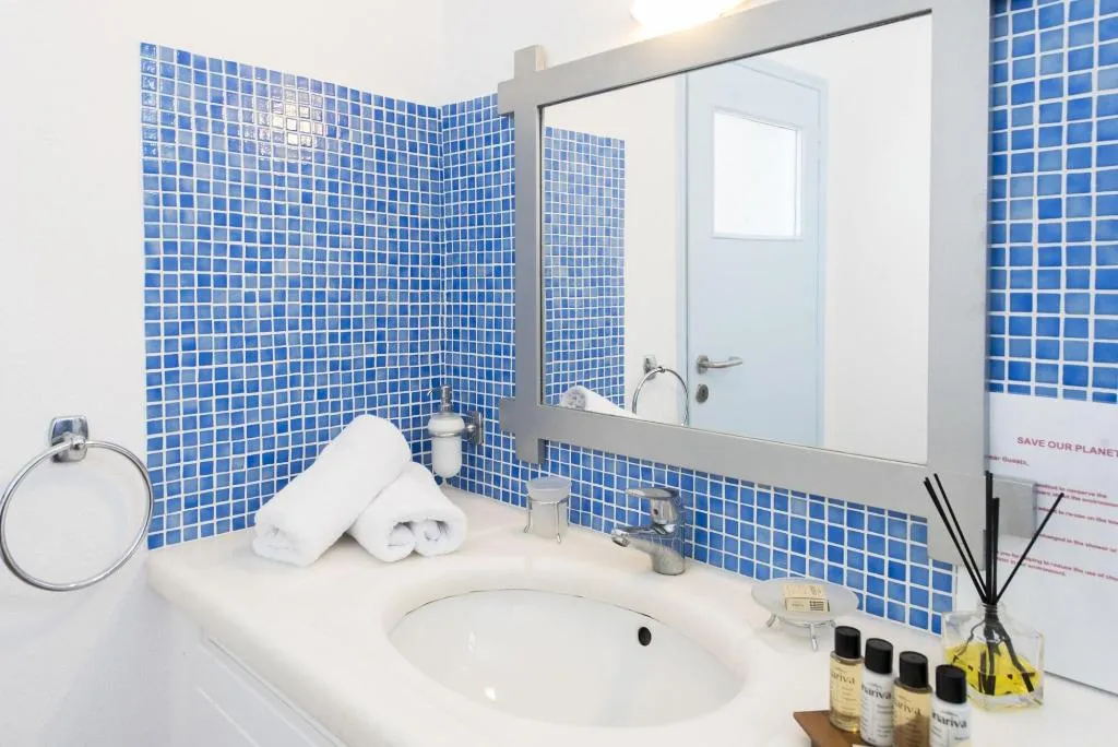 Room, Kastro Suites, Santorini