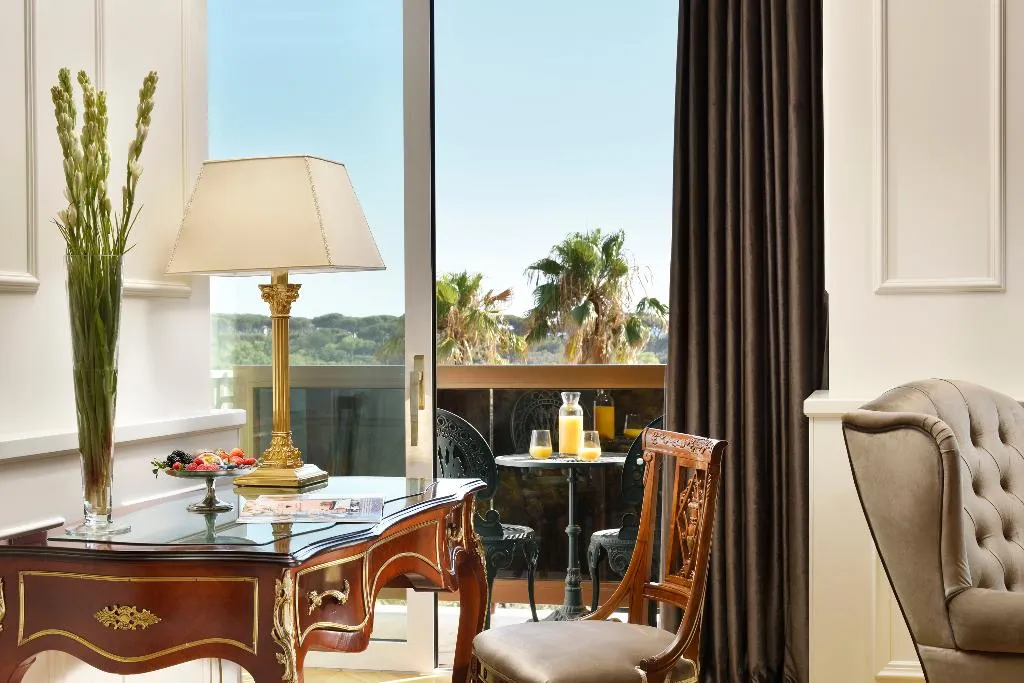 JUNIOR SUITE EXECUTIVE CITY VIEW Room, Parco dei Principi Grand Hotel & Spa, Rome