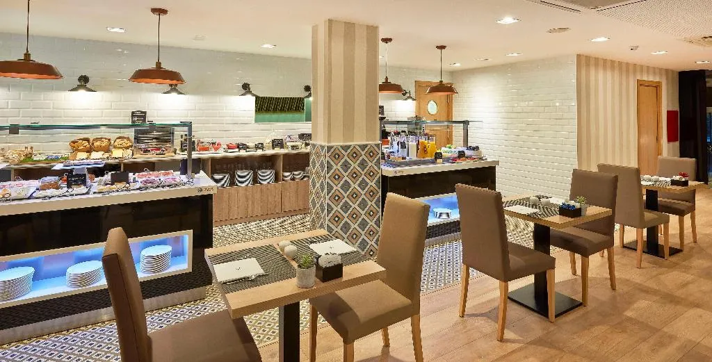 Restaurant, NH Barcelona Les Corts, Barcelona