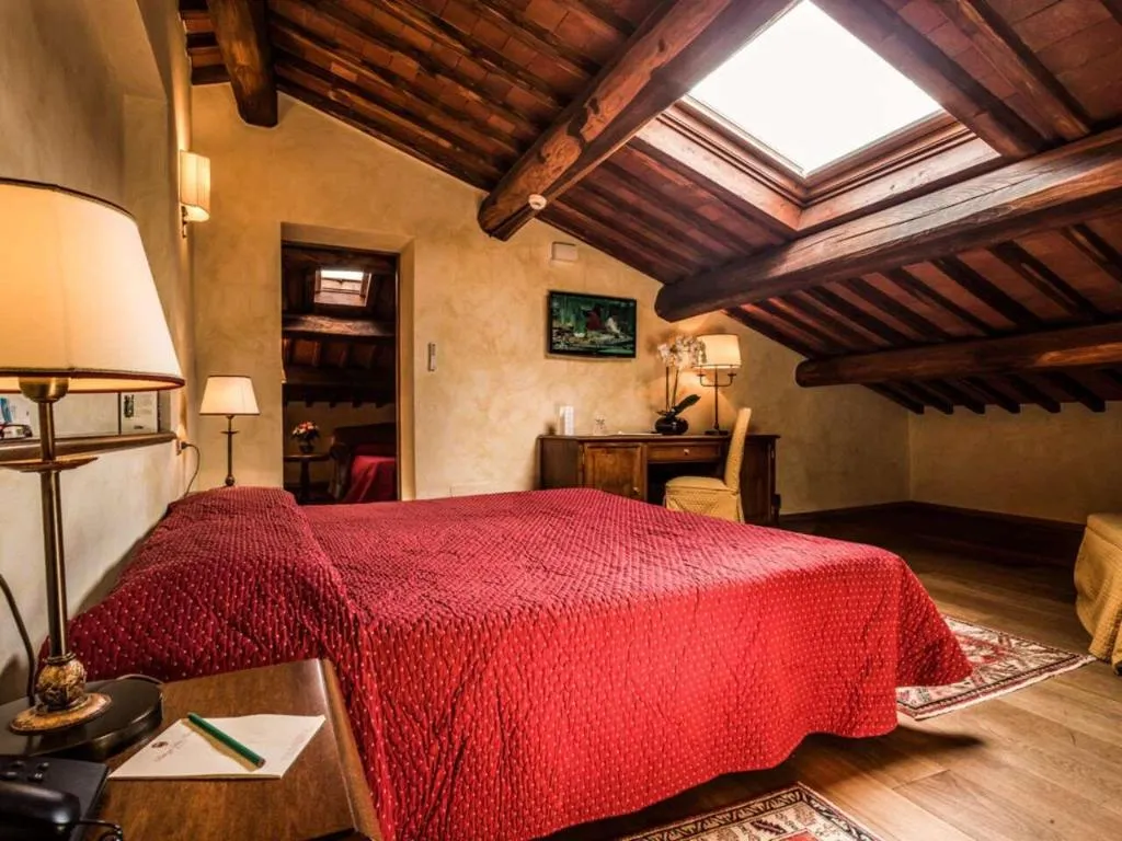 Room, Palazzo San Niccolo, Florence