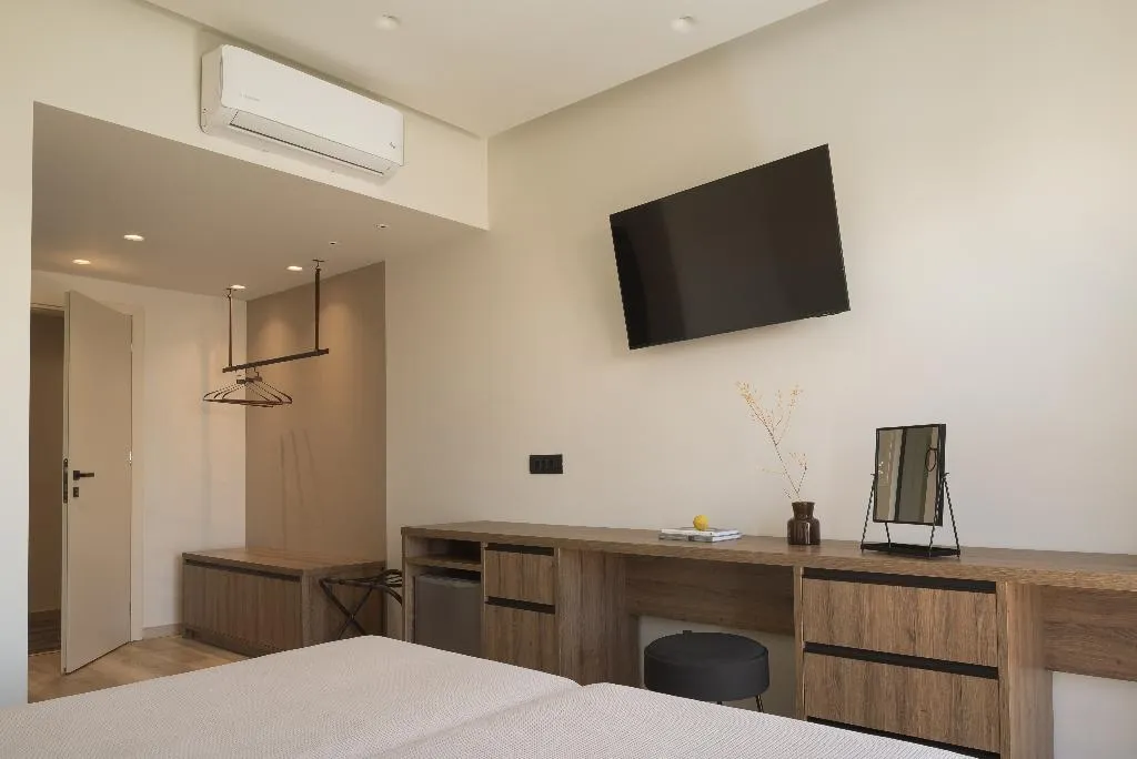 Double or Twin SUPERIOR WITH AIR CONDITIONING Room, Sergios Hotel, Crete