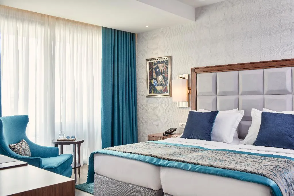 SUITE WITH BALCONY Room, Electra Metropolis, Athens