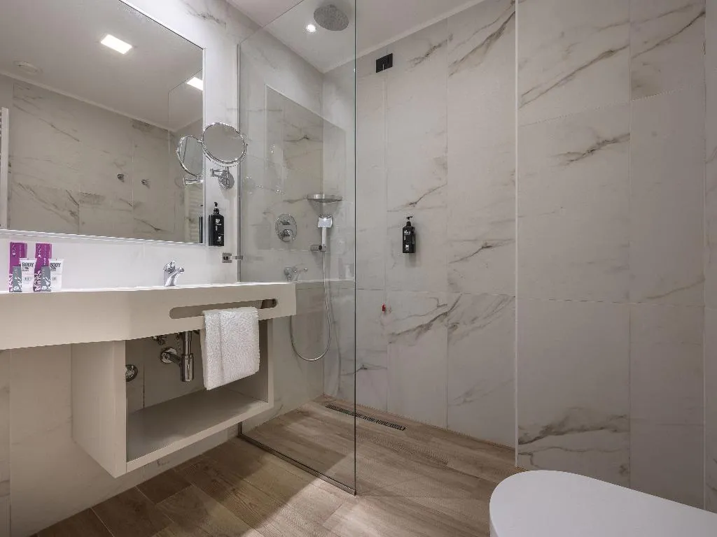 DOUBLE DELUXE Room, iH Hotels Milano St. John, Milan