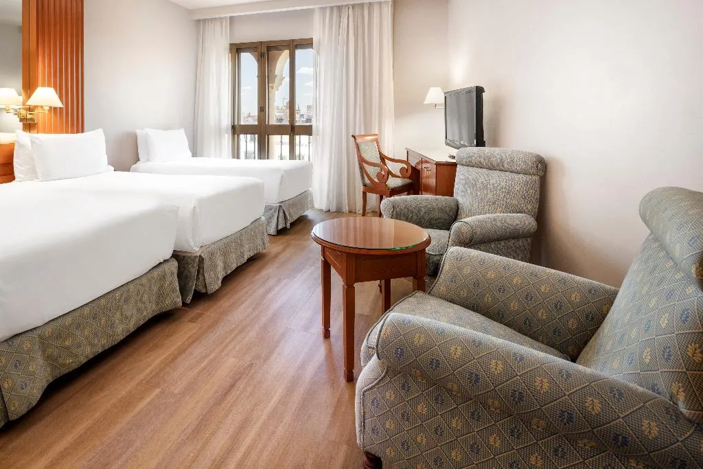 FAMILY ROOM STANDARD Room, Exe Sevilla Macarena, Seville