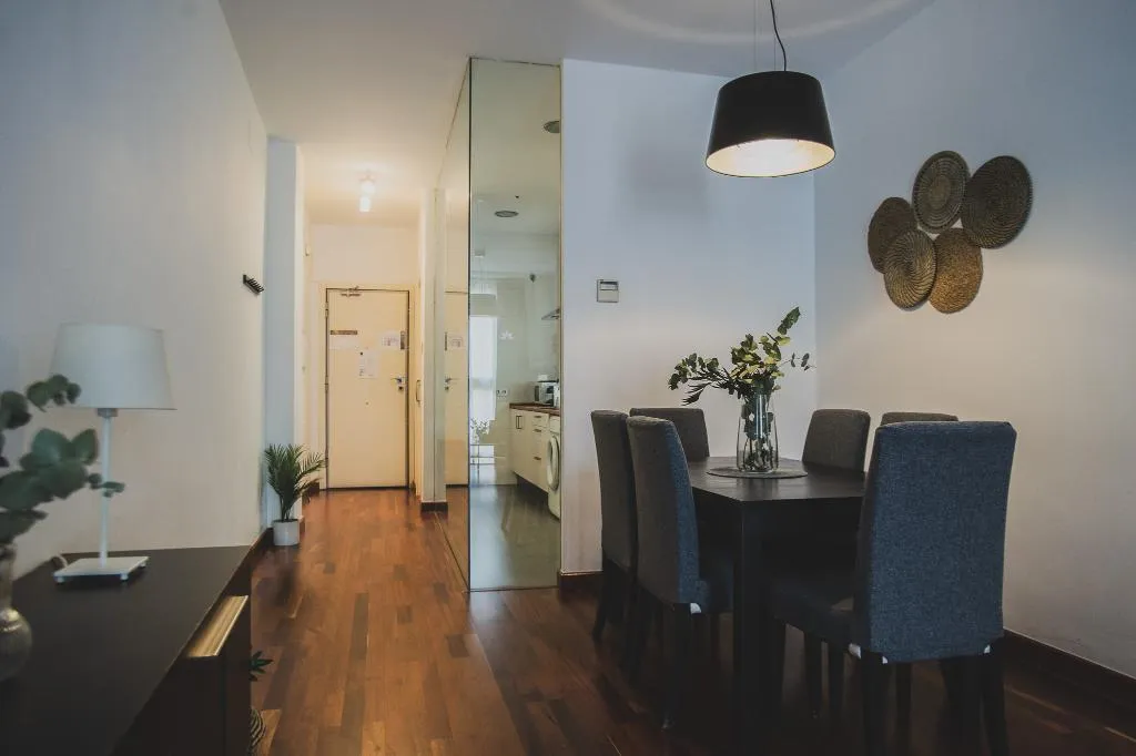 APARTMENT ONE BEDROOM Room, azz Apartamentos Torre de la Plata, Seville