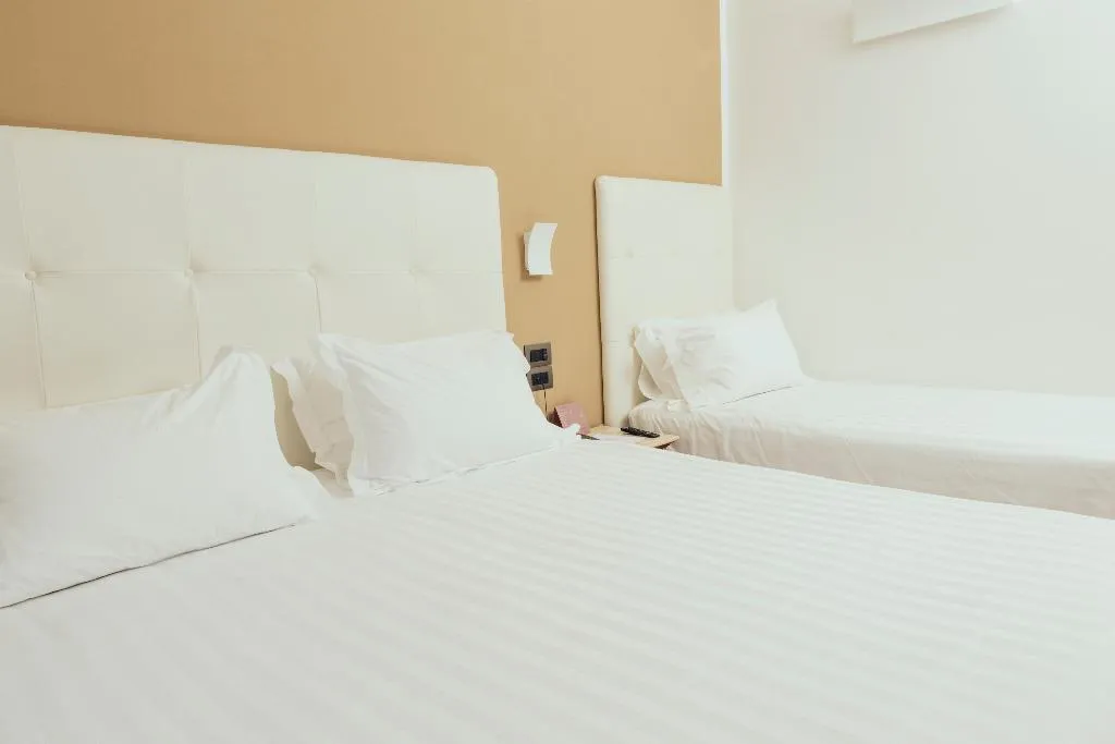 TRIPLE THREE BEDS Room, Grand Hotel Telese, Naples